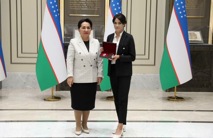 Yangiobodlik Nafisa Nabiqulova "KELAJAK BUNYODKORI" medali bilan taqdirlandi